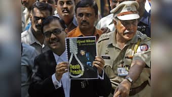 Should Gandhi's India support the death penalty for Kasab?