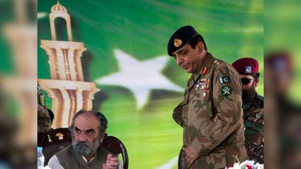 ISAF commander meets Pakistan army chief – Firstpost