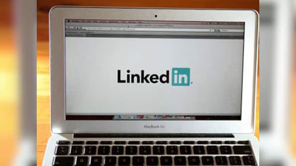 What social media slump? LinkedIn Q1 revenue beats estimates