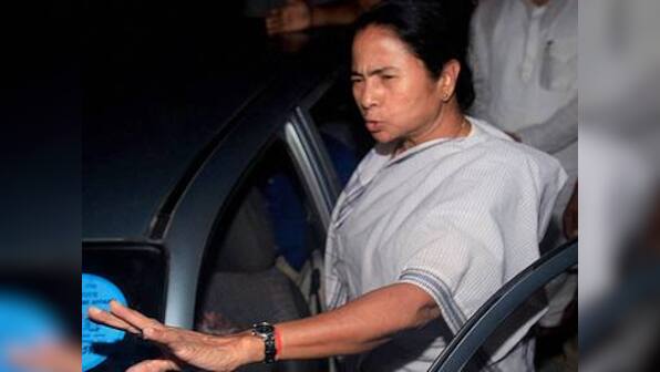 Antony meets Mamata to convince on FDI in retail