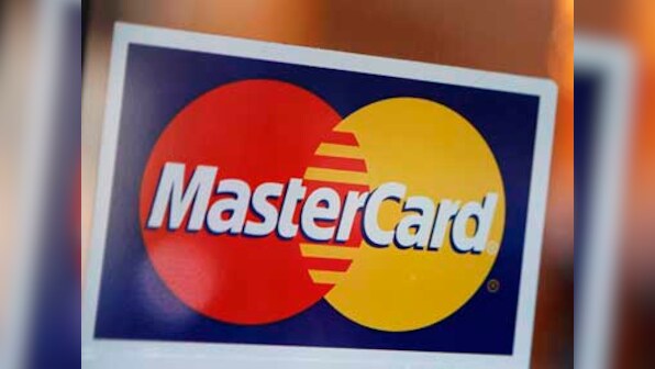 Payment firms can process transactions abroad, but must store data only in India, says RBI