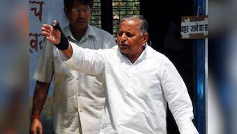 Mulayam's chances are zero: it's either UPA-3 or NDA-2 in 2014