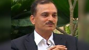 HUL's Nitin Paranjpe stands tall amid foul cries of recession