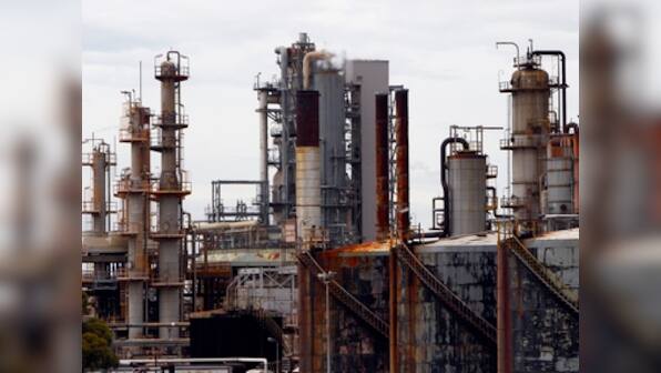 Oil India keen to pick up 15% stake in HPCL