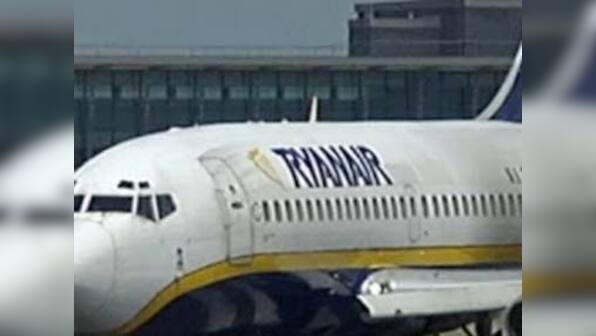 EU probes Ryanair's bid to take over Aer Lingus