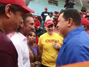 Sean Penn campaigns with Venezuela's Chavez Sean Penn campaigns with Venezuela's Chavez