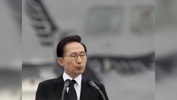 Japan mulls recalling S Korea envoy over disputed islands