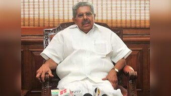CAG trying to be super government: Vayalar Ravi