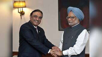 PM talks 26/11, terror with Zardari at NAM