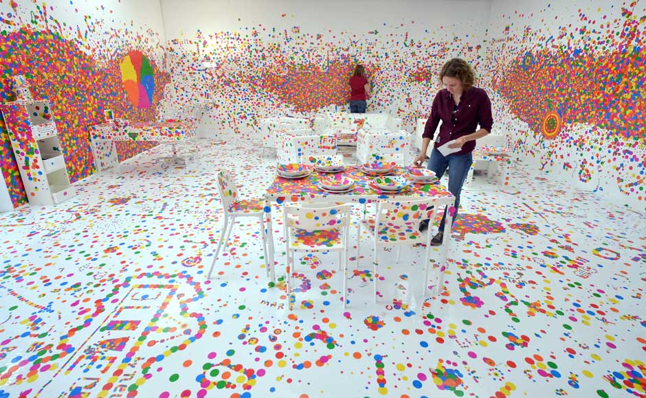 Images Japanese artist Kusama turns polka dots into avant