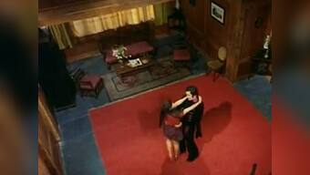 Shah Rukh Khan 'ek kamre mein band' a la 'Bobby'