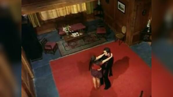 Shah Rukh Khan 'ek kamre mein band' a la 'Bobby'