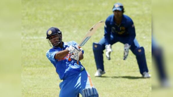 Dhoni powers India to win over SL in World T20 warm-up