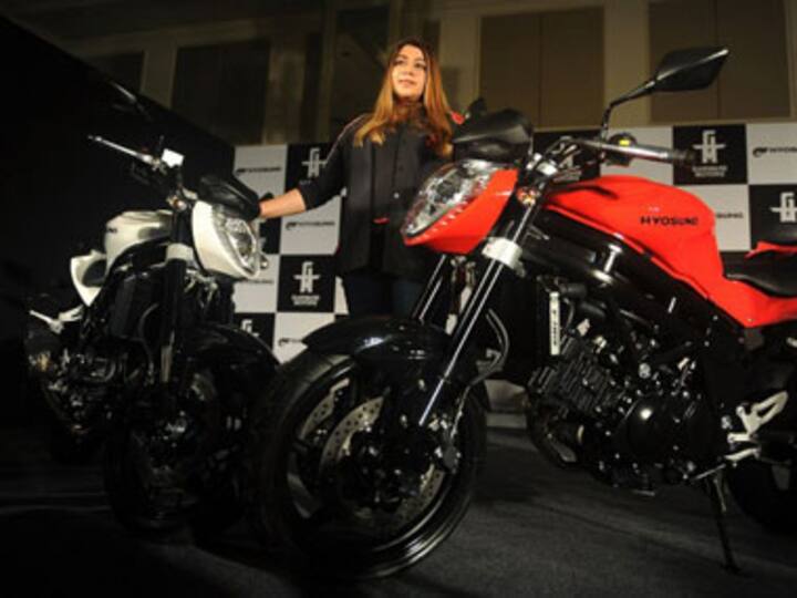 DSK eyes mass mobike mkt, unveils Hyosung GT250 for Rs 2.75 lakh
