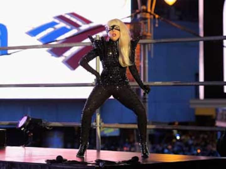 Gaga blames daddy's restaraunt for her love handles!