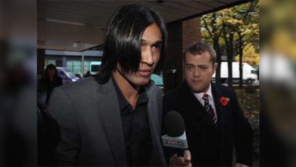 Banned Aamir aims return to cricket in 2015