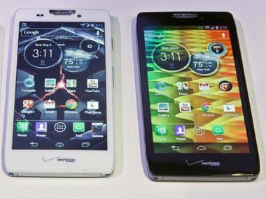 Motorola adds to Razr brand with 3 new smartphones