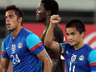 India beat Cameroon 5-4 on penalties to lift Nehru Cup India beat Cameroon 5-4 on penalties to lift Nehru Cup