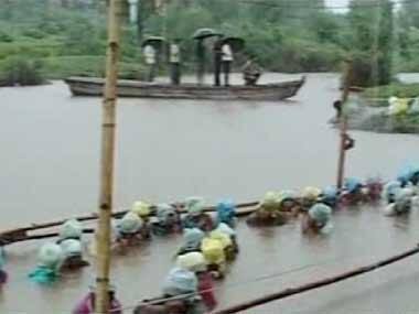 Police forcibly end second MP 'jal satyagraha' protest