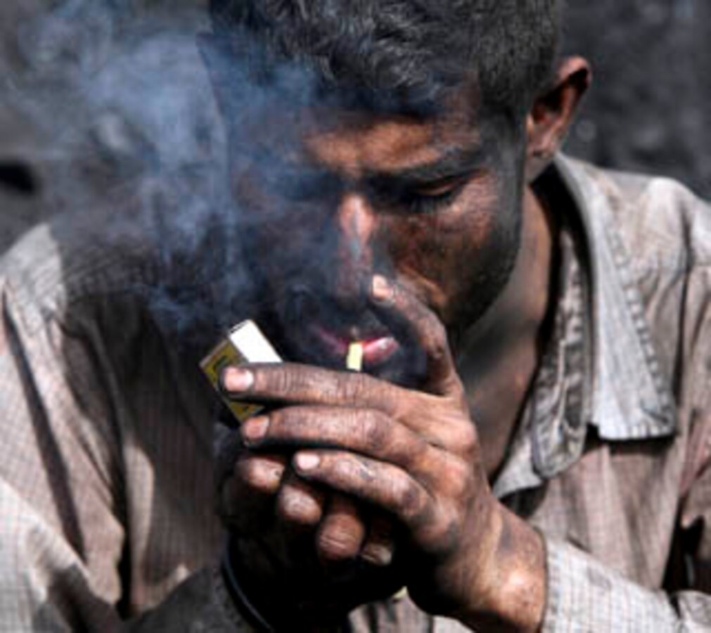 Poor man's cigarette: India's unspoken epidemic