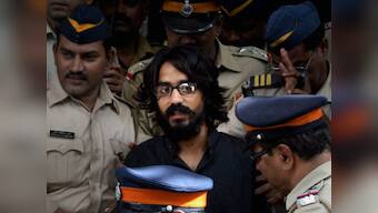 News Wrap: Aseem out of jail; iPhone 5 out tonight