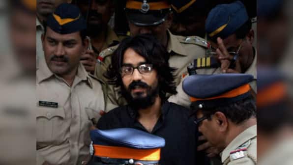 News Wrap: Aseem out of jail; iPhone 5 out tonight
