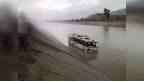 Seven killed in Bengal bus accident