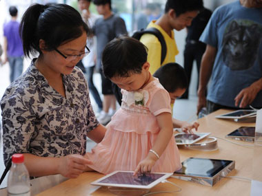 Bored no more: Smart tech is making us (and our kids) stupid Bored no more: Smart tech is making us (and our kids) stupid