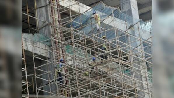 Cut subsidy, else fiscal deficit will hit 6.1%: Kelkar panel