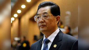 Japan, China leaders meet after tension over islands