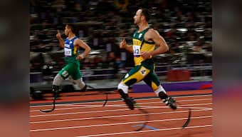 Paralympics: Pistorius cries foul after 200m loss to Oliveira