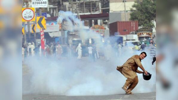 Pakistan blocks 700 links to anti-Islam film on YouTube 