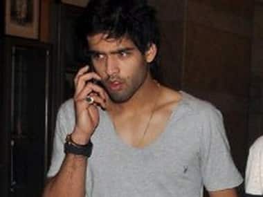 Siddharth Mallya's the new host of  'Kingfisher Calendar Girl'