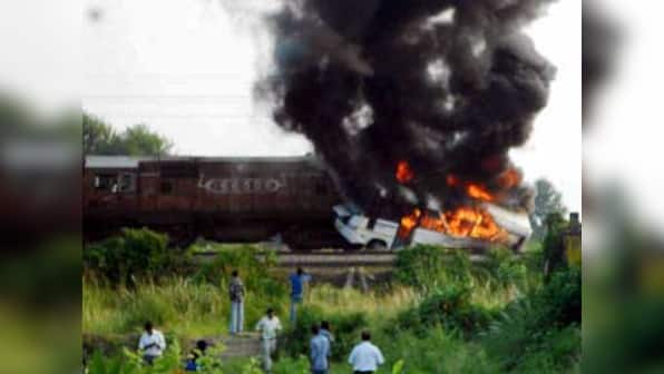 Railways take responsibility for Bihar train-bus collision