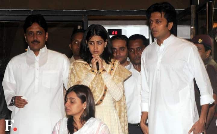 Images: Prayer service held for the late Vilasrao Deshmukh in Mumbai