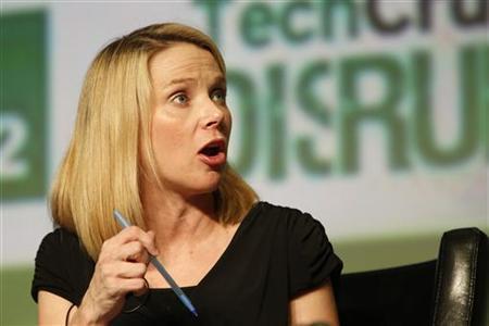 Yahoo CEO to return to office 1-2 weeks after birth of 1st baby – Firstpost
