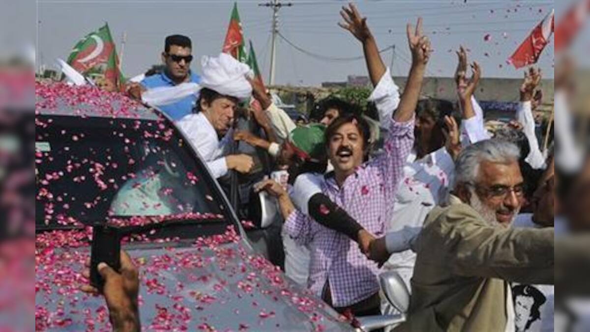 U.S. officials pull Imran Khan politician off plane – Firstpost