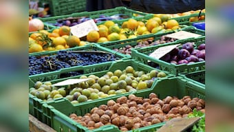 Study proves vegetarians live longer than meat-eaters