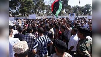 Libya's Bani Walid is shelled in standoff over rebel's death