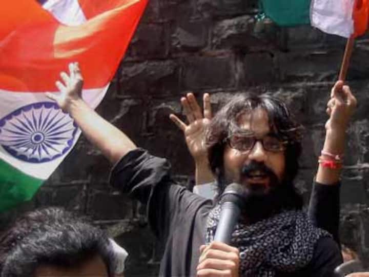 Don't expect entertainment from me: Cartoonist Aseem Trivedi