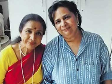 Asha Bhosle's daughter, Varsha, cremated Asha Bhosle's daughter, Varsha, cremated