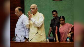 To oppose or not: Insurance FDI might have BJP in a spin 