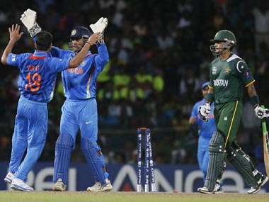 World T20: Good that Kohli is taking responsibility, says Dhoni World T20: Good that Kohli is taking responsibility, says Dhoni
