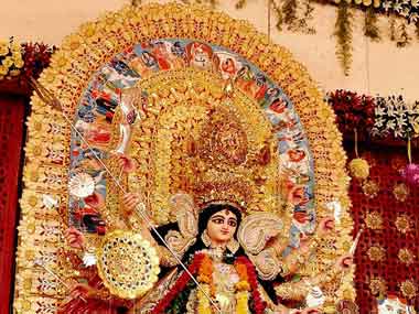 Gargantuan to lilliputian: Assam artist carves smallest Durga idol Gargantuan to lilliputian: Assam artist carves smallest Durga idol