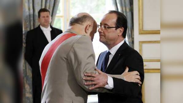 Hollande to meet with Monti in Malta
