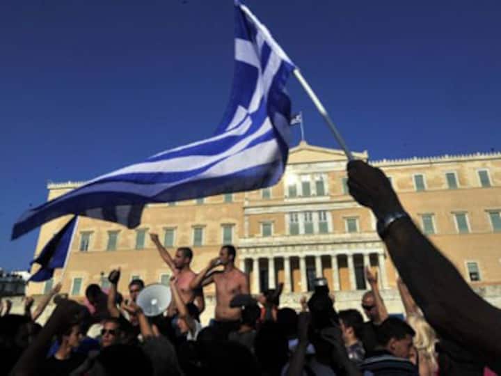Greek journalists go on strike to protest austerity measures