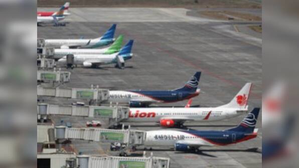 Thick smoke delays flights in western Indonesia 