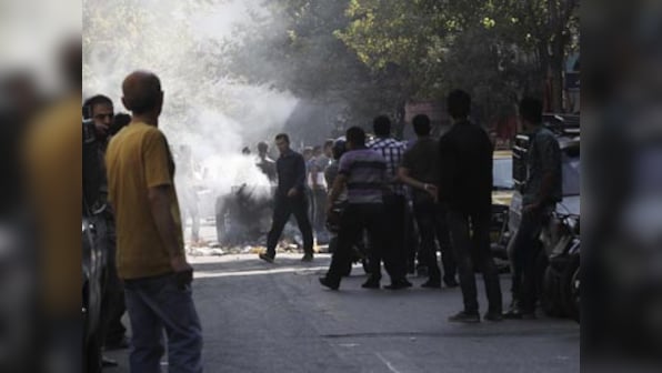 Currency crisis sparks violent protests in Iran