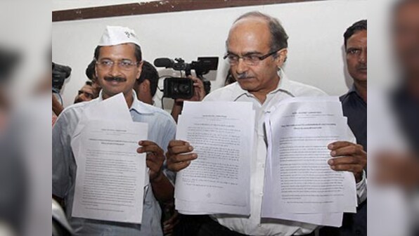 After Vadra, Kejriwal raises questions about Priyanka's property