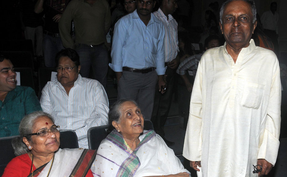 Images: Madhur Bhandarkar, veteran actress Sulochana at 'Albela' launch Images: Madhur Bhandarkar, veteran actress Sulochana at 'Albela' launch